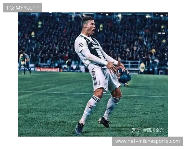 球星足球技巧大揭秘：掌控左右脚的神奇力量与应用